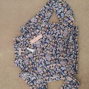 BCBGeneration XS cropped chiffon like Henley top